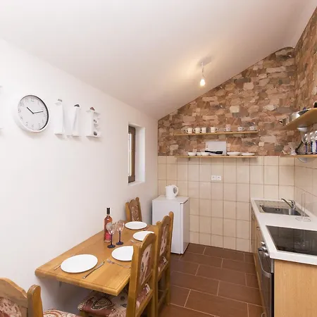 House Paklenica Stone I