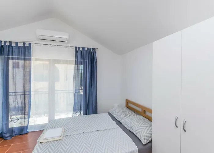 House Paklenica Stone I Ferienhaus